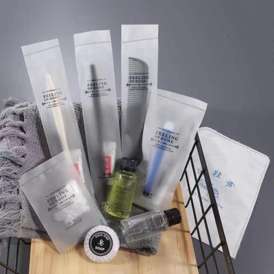 Hôtel 5 étoiles équipé de casquette de douche / rasoir / kit de couture